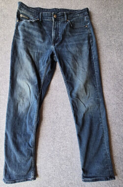 Calvin Klein Men's Jeans Slim Straight Med Blue Wash Size 34"x29"